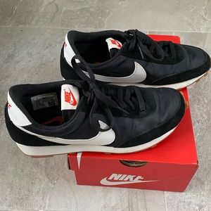 Nike Daybreak sneakers 🖤🤍